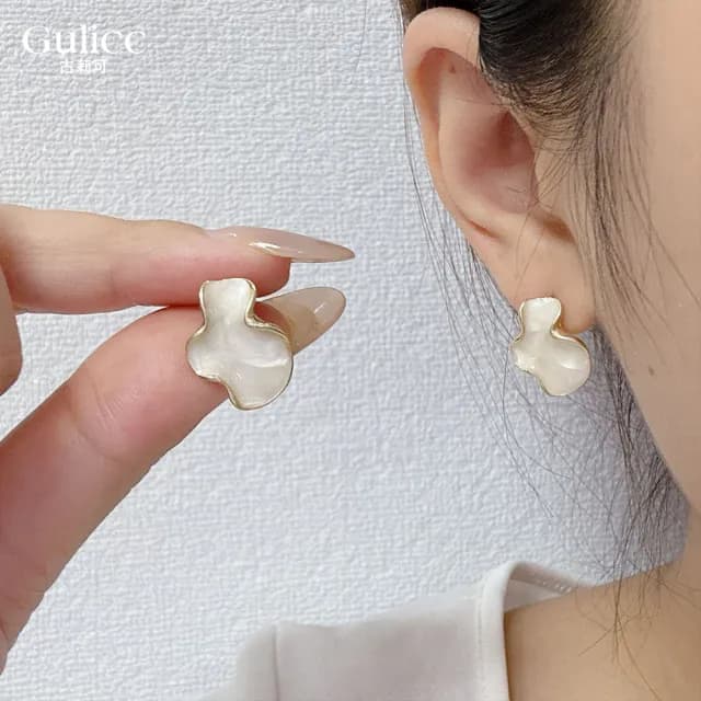 【Gulicc】耳環 不規則雲朵耳飾(雙十 萬聖節 生日 飾品 耳飾 耳墜 禮物)