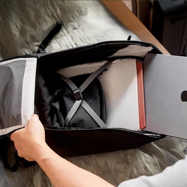 【Bellroy】Venture Travel Pack - 26L 大容量後背包 筆電包 出國旅行 商務 登山包 禮物 送禮 推薦(黑色)