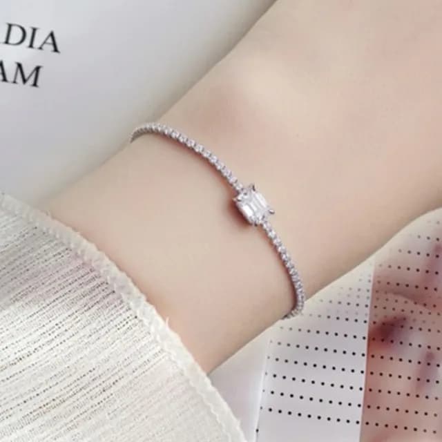 【LEESA】雙11 莫桑石手鍊\S925純銀\百搭設計\送禮推薦\輕奢氣質\抗過敏材質\氣質女神款\百搭手鍊\S925銀飾