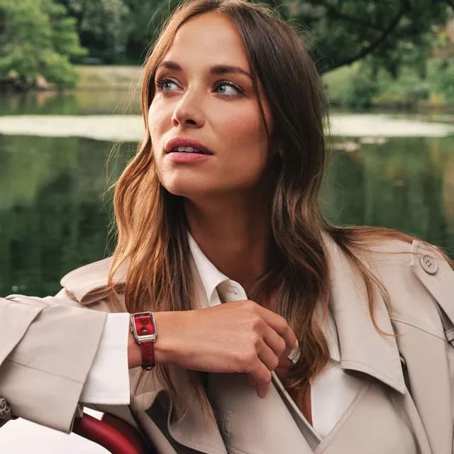 【TISSOT 天梭】SRV系列 復古經典方形石英錶-30mm/紅(T1601101642300)