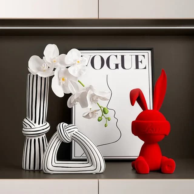 【Loha 樂活家】簡約小擺件-長耳紅兔子(裝飾品 動物擺件 喬遷禮物 軟裝飾品 陳列品 客餐廳玄關櫃背景擺件)