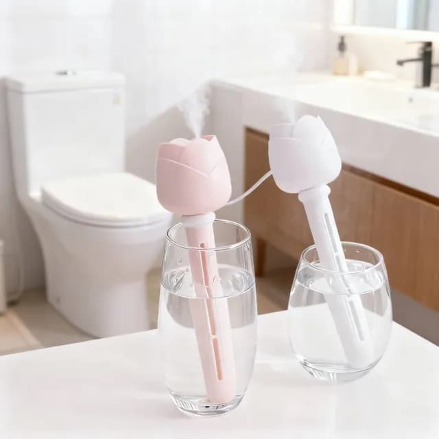 【不老玫瑰】充電無線芳香噴霧機/加濕器 贈花果香澳洲精油一瓶(加濕器 芳香噴霧 無線 水氧機 精油芳香)