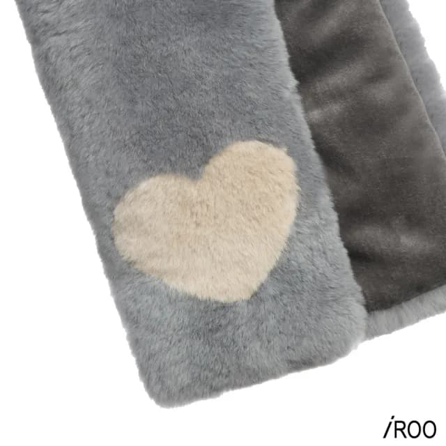 【iROO】愛心兔毛圍巾