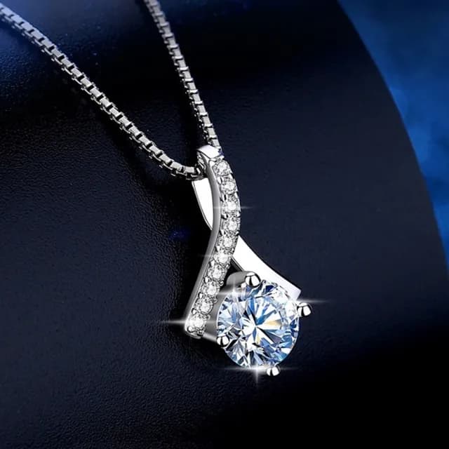 【米蘭精品】現貨+預購 莫桑石項鍊925純銀吊墜(1克拉為愛加冕鎖骨鍊情人節生日聖誕節禮物女飾品74an3)