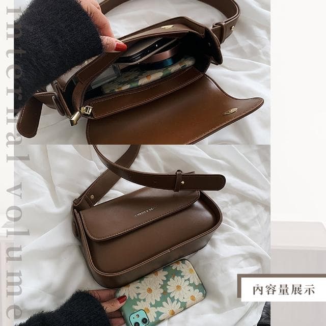 【Her】經典復古包 女包 聖誕交換禮物 肩背包 腋下包 包包 側肩背 斜跨 翻蓋 女斜背包 側背包(時尚質感)