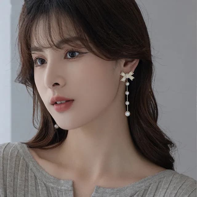 【MISS KOREA】韓國設計925銀針兩戴法設計溫柔珍珠蝴蝶結流蘇造型耳環(925銀針耳環 兩戴法耳環 流蘇耳環)
