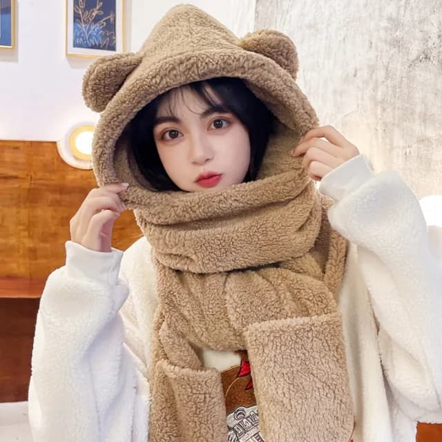 【Emi 艾迷】小熊帽子圍巾護手 三合一 可愛毛絨絨雙層保暖連帽(冬天 生日禮物 春節)