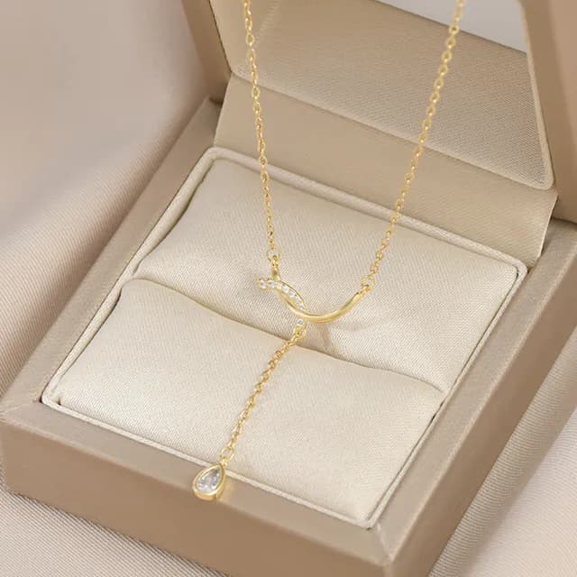 【Umi】韓式東大門簡約奢華時尚優雅百搭銀項鍊(浪漫水滴單鑽流線型造型微鑲鑽 韓劇 精緻情人節禮物)