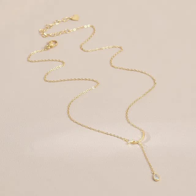 【Umi】韓式東大門簡約奢華時尚優雅百搭銀項鍊(浪漫水滴單鑽流線型造型微鑲鑽 韓劇 精緻情人節禮物)