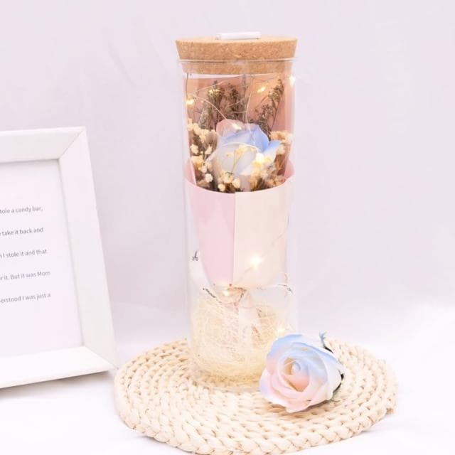 【天使愛美麗】玻璃瓶玫瑰永生花 乾燥花 仿真花(聖誕節 發光禮物 情人節 母親節  告白 生日禮物 婚禮)