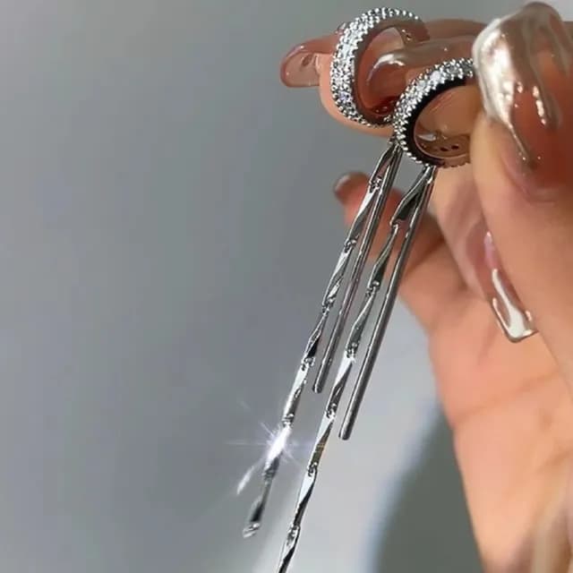 【Oni 歐妮】微鑲鋯石C型長款流蘇耳骨夾式耳環無耳洞耳扣耳夾耳窩夾(1對入)
