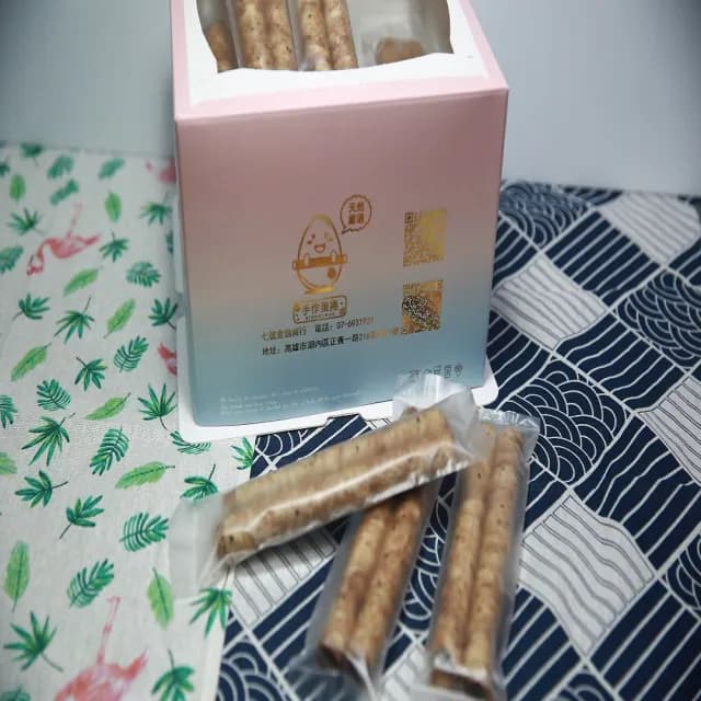 【七號倉儲】手提禮盒50支綜合口味組25小包裝4盒入(手作蛋捲)