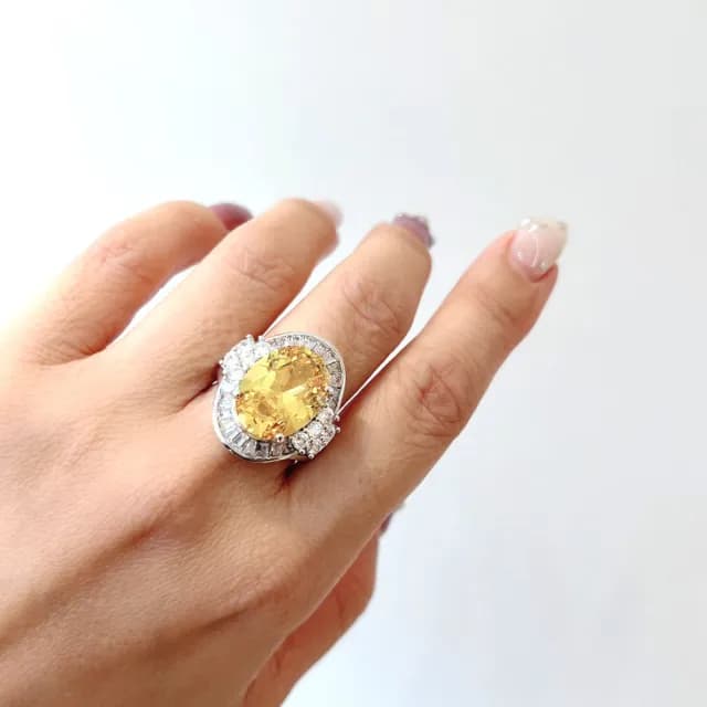 【Emmas愛馬飾】3A大主鑽伴T鑽鋯石招財金戒指(母親節禮物)