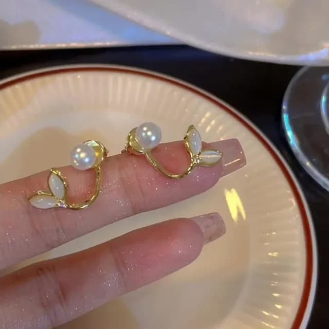 【Oni 歐妮】人魚戲珠  耳針穿式耳環耳釘耳骨環 耳飾925銀針(1款二戴)