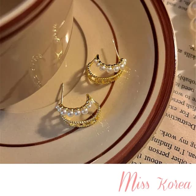 【MISS KOREA】韓國設計S925銀針浪漫氣質縷空C圈雙環珍珠造型耳環(S925銀針耳環 縷空耳環 珍珠耳環)