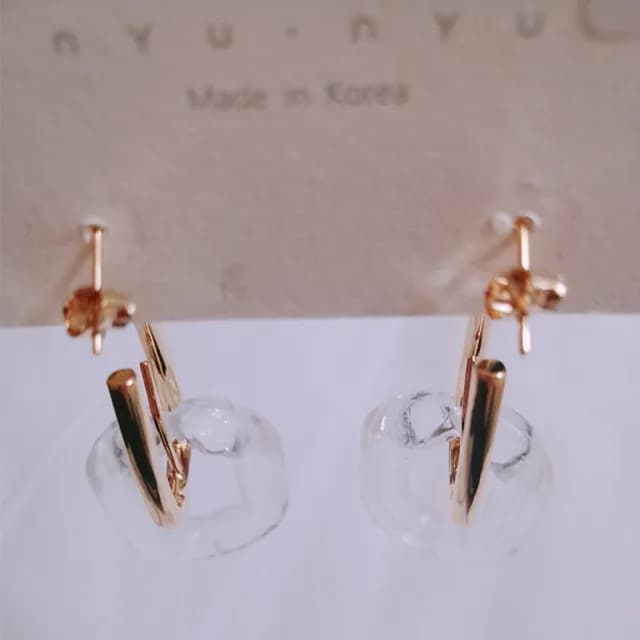 【BBHONEY】韓國飾品 勾壓克力金屬 個性耳環 時尚造型搭配耳飾(韓國東大門飾品)