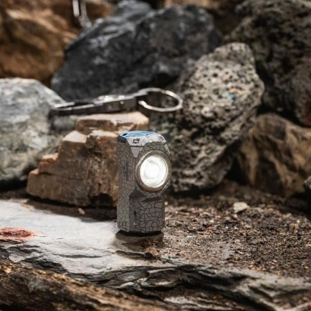 【WUBEN】錸特光電 X0 裂釉紋 鈦合金(鈦金屬 高貴不凡 精品手電筒 高亮LED 可蒐藏的 EDC工具 質感禮物)