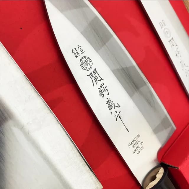 【YS-MART】日本製 YAXELL 4件 廚刀套裝禮盒(母親節 廚刀 菜刀 三德刀 日本刀 主婦必備 小刀 不鏽鋼刀)