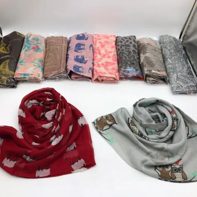 【La Morongo 樂木嚴選】日韓雜誌款流行圍巾3件一組 款式隨機(時尚 舒適 流行 搭配)