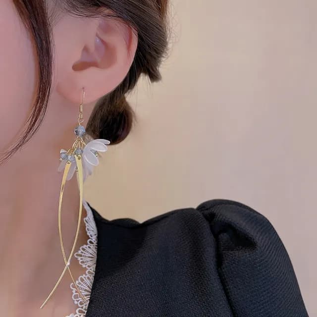 【BBHONEY】花漾• 不對稱長款花朵流蘇耳環 耳針(甜美韓風)