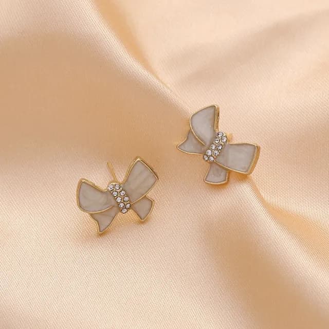 【Golicc】耳環 韓國 蝴蝶結(七夕 情人節 生日 飾品 耳釘 耳飾 耳墜 禮物)