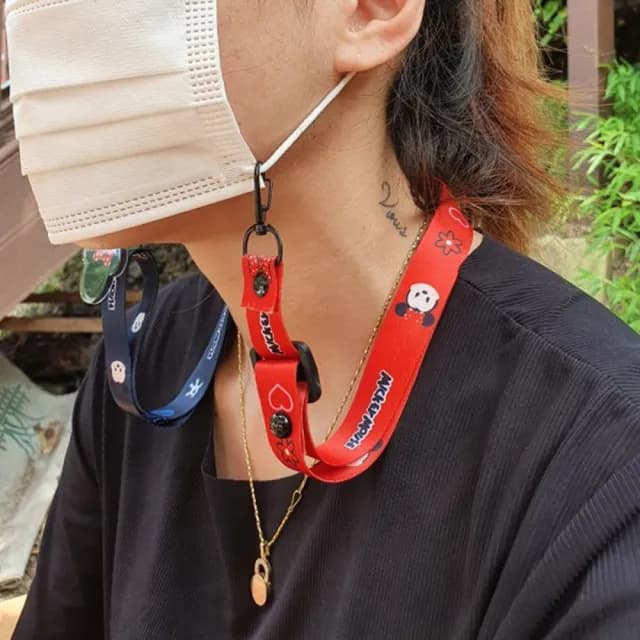 【HaNA 梨花】防疫必備爆款俏皮可愛卡通款手機帶口罩鍊二用口罩掛繩防汙染防丟2入(口罩項鍊 防