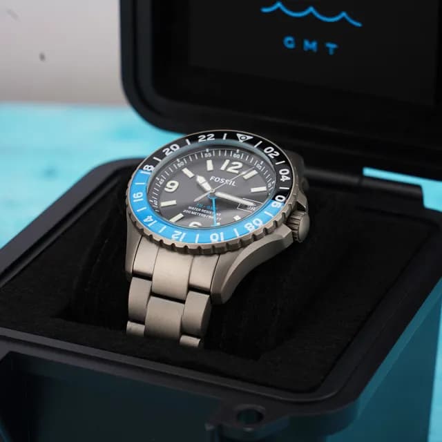 【FOSSIL】GMT 限量鈦金屬200米潛水錶-灰/45mm 禮物 送禮 推薦(LE1100)