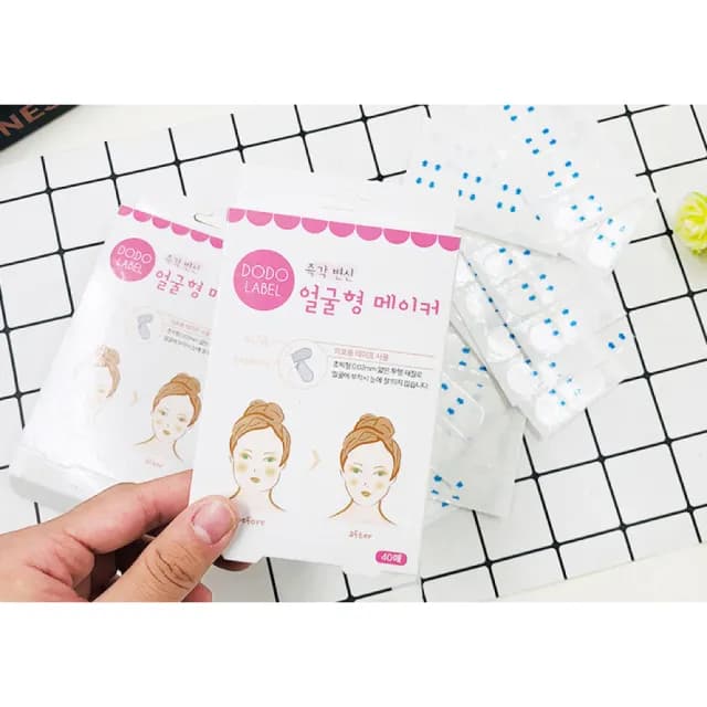 【修容用品】韓式瘦瘦臉拉提隱型膠帶-40入(瘦臉貼 修容貼 美顏貼 拉提膠帶 V型臉 交換禮物)