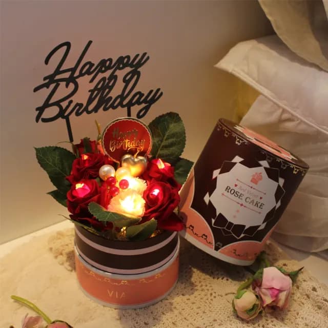 【Via K Studio】派對蛋糕禮盒 LED 仿真花夜燈(交換禮物 聖誕禮物 小夜燈 仿真花 不凋花)