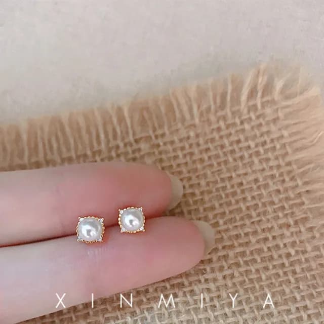 【HaNA 梨花】韓國輕奢．睡覺不用摘菱型珍珠晶鑽耳環(針式 耳環 耳飾 耳圈 耳釘)