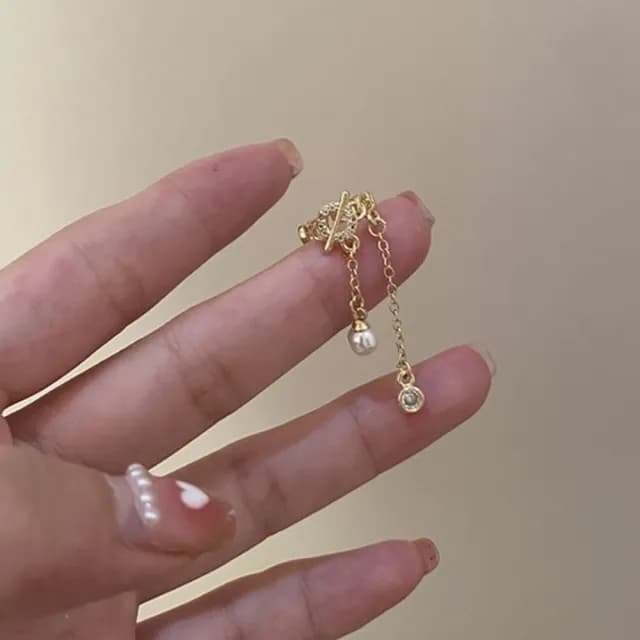 【Oni 歐妮】珍鑽吊墜 不對稱耳骨夾式耳環無耳洞耳扣耳夾耳窩夾(1個入)