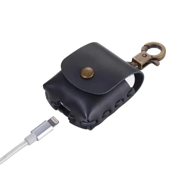 【Troika】情人節禮物 真皮藍芽耳機盒保護套#適用AirPods1.2代和其他無線耳機(充電線開口設計與