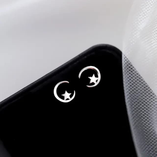 【Umi】星星月亮浪漫奢華造型耳環(日韓時尚潮流女飾品 銀色耳飾 耳針 耳墜 耳釘 生日 情人節 禮物)