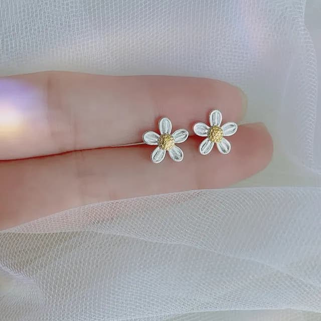 【Umi】可愛櫻花造型耳環(日韓風潮流女飾品 銀色耳飾 耳針 耳墜 耳釘 生日 情人節 禮物)