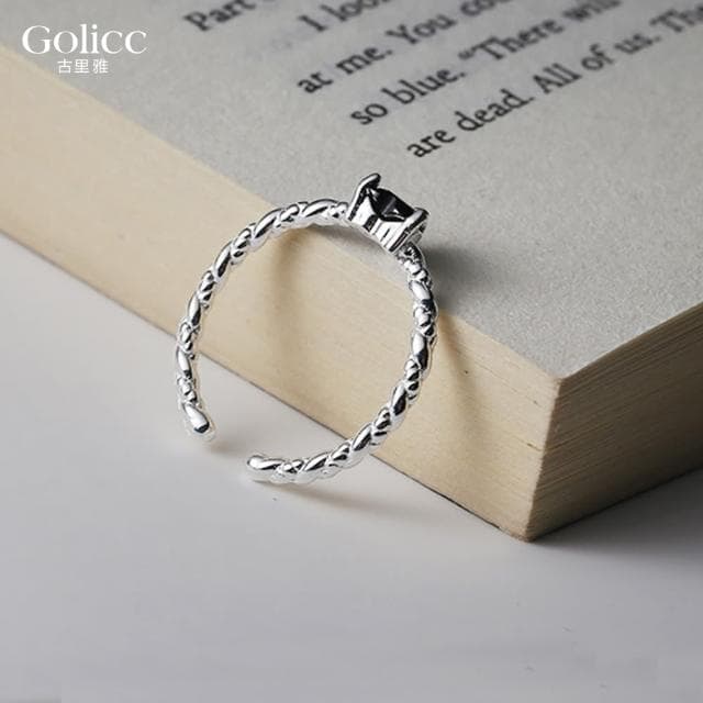 【Golicc】戒指 黑色 鋯石 愛心麻花(母親節 生日 情人節 造型戒 食指戒 尾戒 禮物)