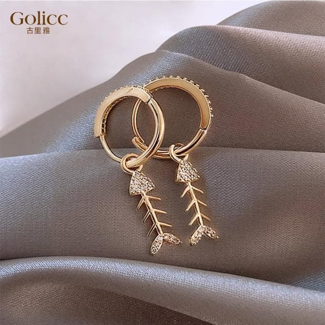 【Golicc】耳環 微鑲 小魚 時尚(母親節 生日 情人節 飾品 耳飾 耳墜 禮物)