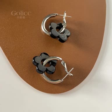【Golicc】耳環 花朵(七夕 情人節 生日 飾品 耳釘 耳飾 耳墜 禮物)