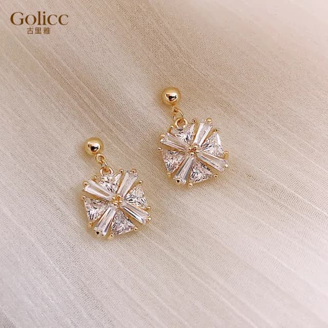 【Golicc】耳環 創意 雪花(七夕 情人節 生日 飾品 耳釘 耳飾 耳墜 禮物)