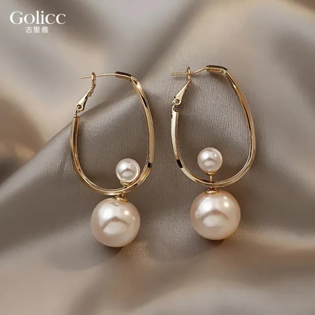 【Golicc】耳環 貴氣 珍珠(七夕 情人節 生日 飾品 耳釘 耳飾 耳墜 禮物)
