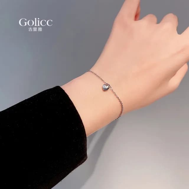 【Golicc】手鍊 ins 簡約 愛心 鈦鋼(七夕 情人節 生日 手環 手繩 首飾 飾品 禮物)