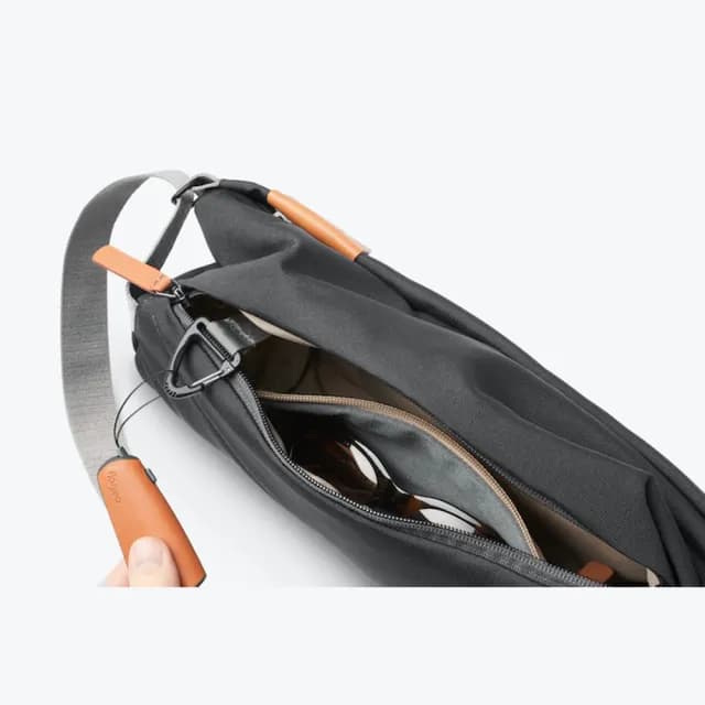 【Bellroy】Sling 出國隨身包 斜背包 小包 禮物 送禮 推薦(灰黑色)