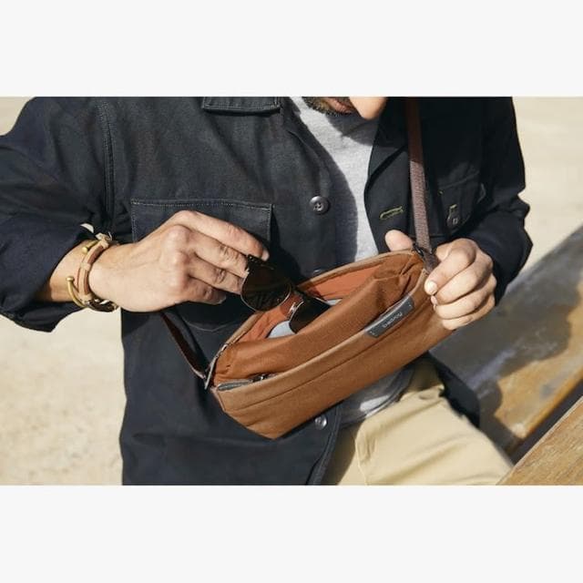 【Bellroy】Sling Mini 出國隨身包 斜背包 小包 母親節 送禮 禮物(橘棕色)