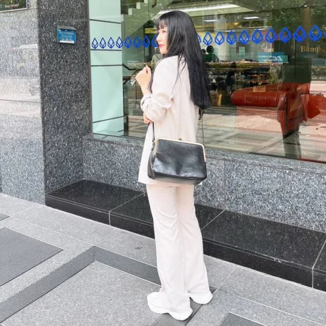 【WHOSE BAG】情人節禮物 AEMILY輕量復古皮革口金珠釦女側背包 NO.WB016(女斜背包 女肩背包 口