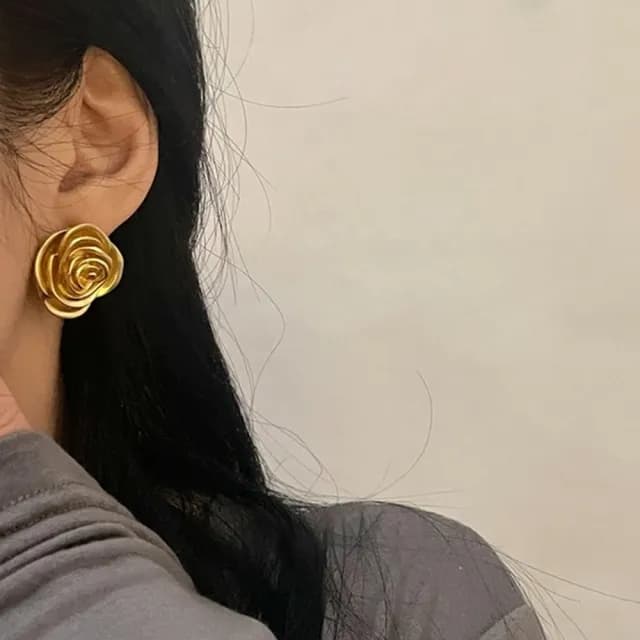 【Oni 歐妮】法式復古金色玫瑰 耳針穿式耳環耳釘耳骨環 耳飾925銀針