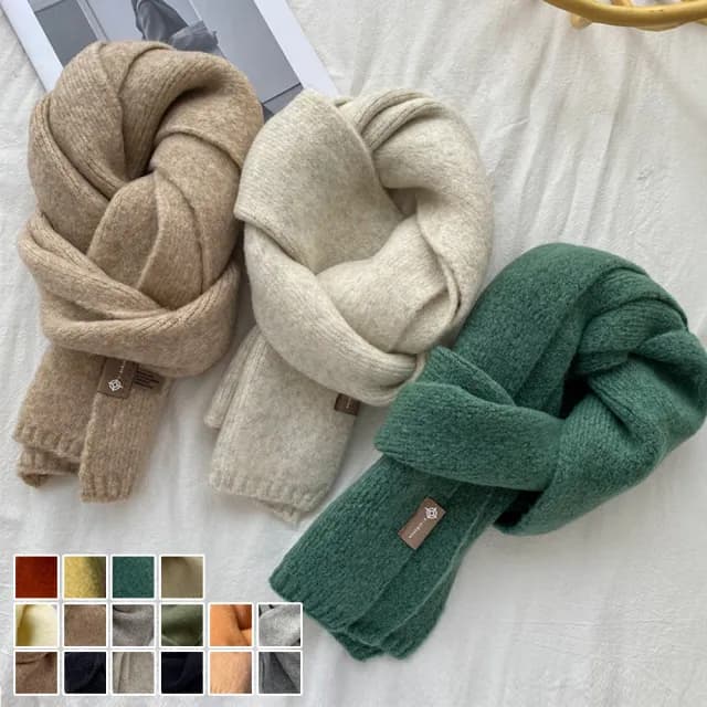 【Amirr 艾米爾】現貨 軟糯甜美皮標混羊毛圍巾(圍脖/女圍巾/保暖)