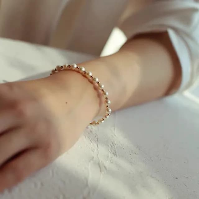 【City Diamond 引雅】天然珍珠4-5mm 金色隔珠 手鍊(職人工藝系列)