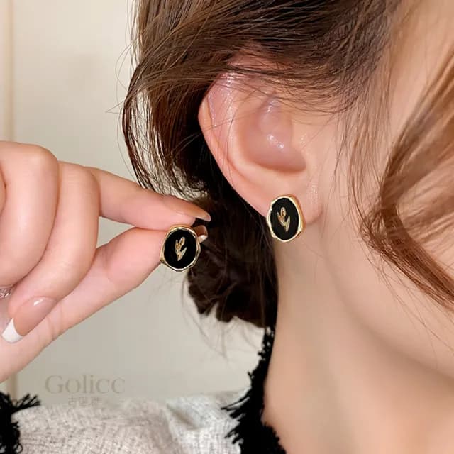 【Golicc】耳環 法式 鬱金香(七夕 情人節 生日 飾品 耳釘 耳飾 耳墜 禮物)