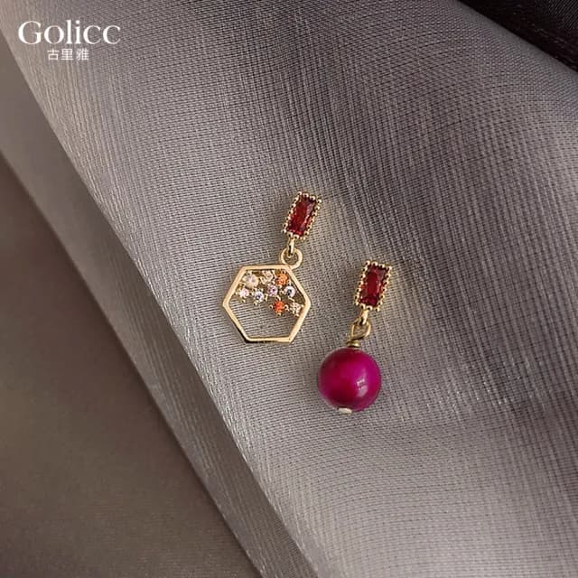 【Golicc】耳環 紅豆 不對稱(七夕 情人節 生日 飾品 耳釘 耳飾 耳墜 禮物)