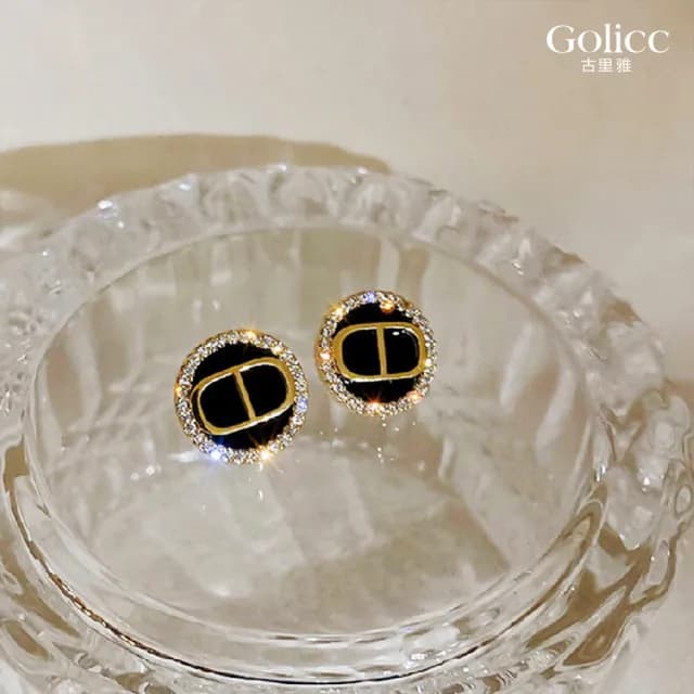 【Golicc】耳環 韓國 鑲鑽 字母 氣質(七夕 情人節 生日 飾品 耳釘 耳飾 耳墜 禮物)