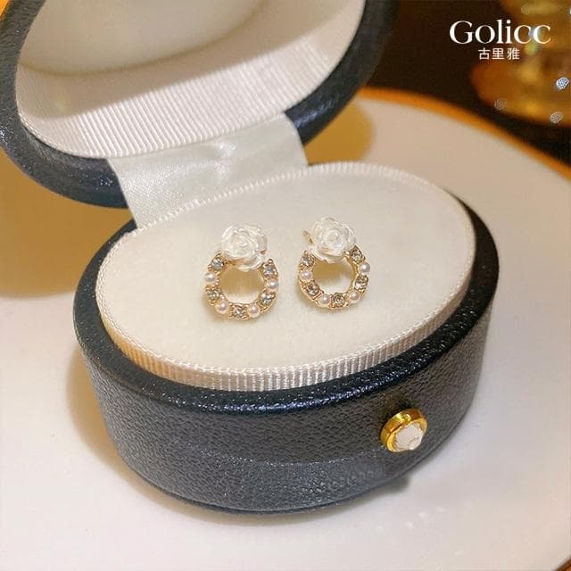 【Golicc】耳環 韓國 小巧 花朵 珍珠(母親節 生日 情人節 飾品 耳釘 耳飾 耳墜 禮物)
